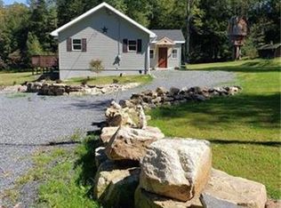 37 Goose Pond Rd, New Ringgold, PA 17960