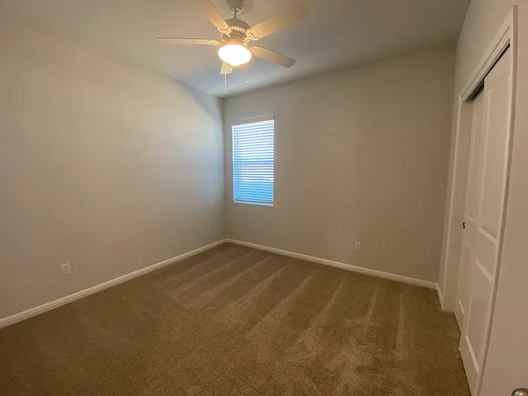 384 Gaida Loop — Photo 11