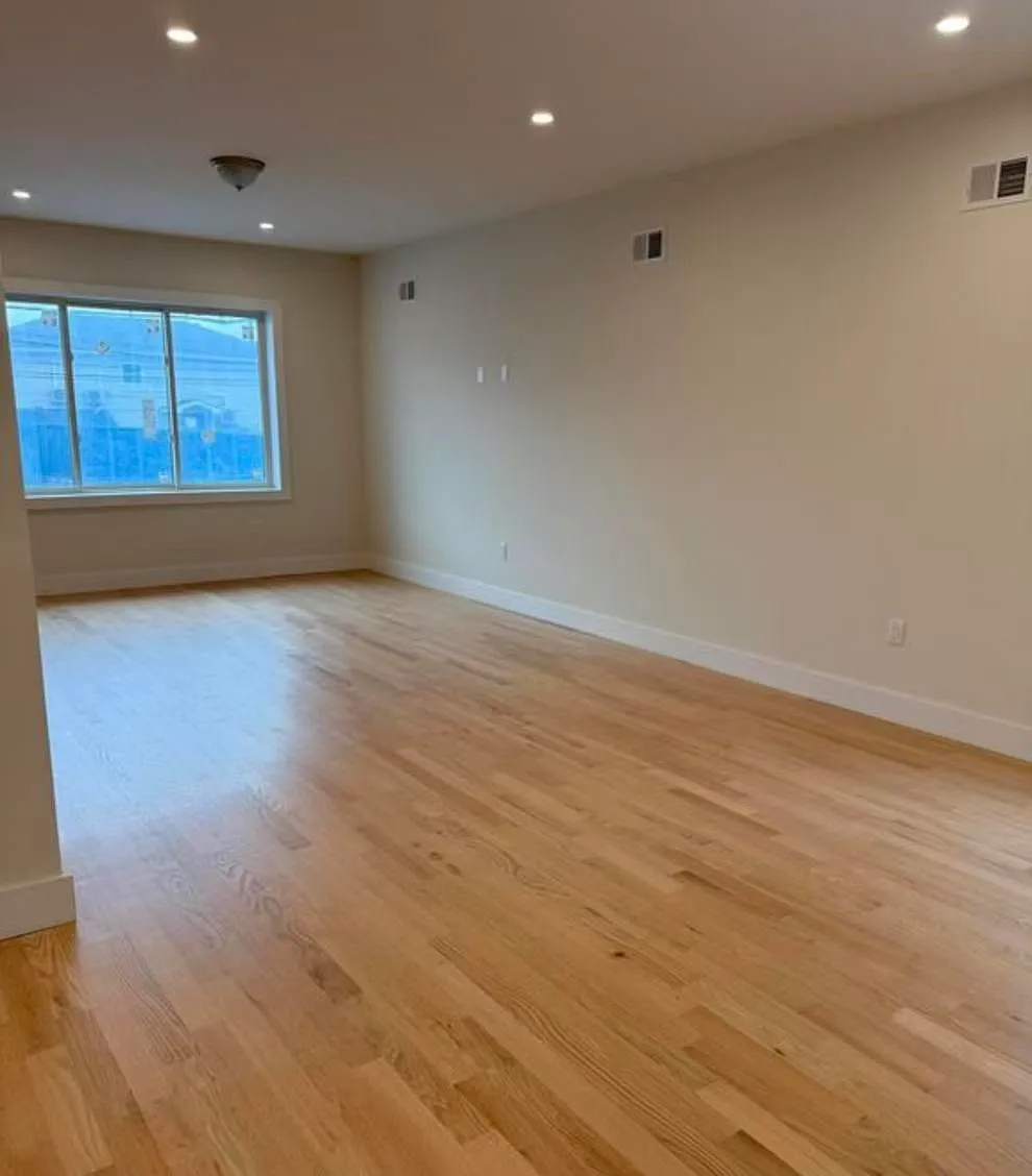 3 bed, 1600 sqft, $3,500 — Photo 3