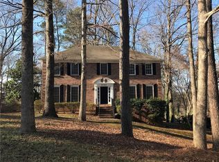 3756 Foxwood Rd, Duluth, GA 30096