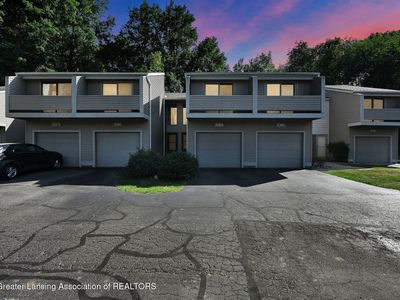 2083 Fox Hollow Dr, Okemos, MI, 48864