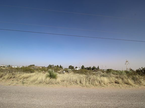 3rd image of 325 Quintana