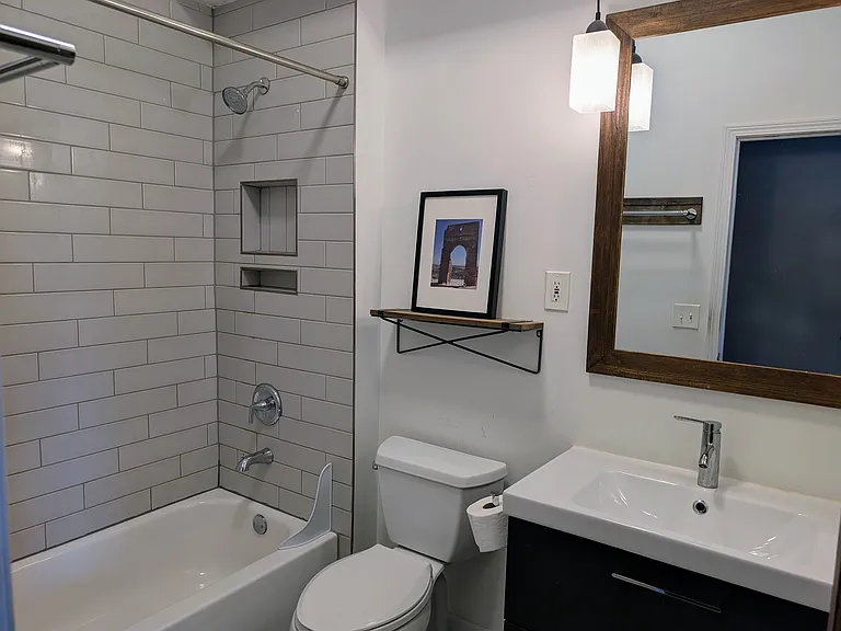 5800 Floyd St — Photo 13