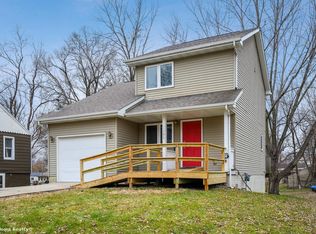 208 E Wall Ave, Des Moines, IA 50315
