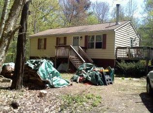 220 Capt Whitney Rd, Becket, MA 01223