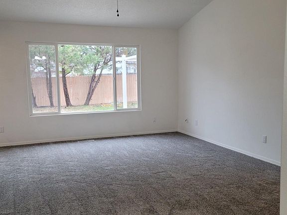 4th image of 417 E Dooley Ln