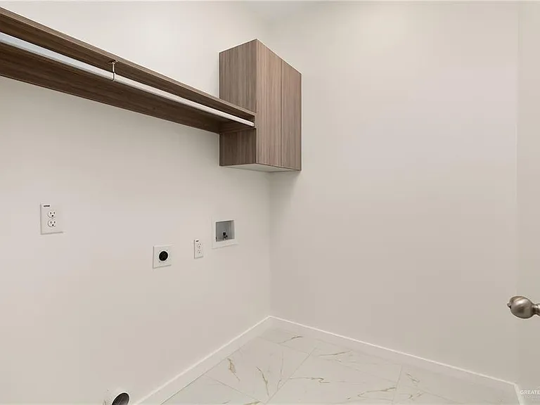 916 S Bicentennial Blvd — Photo 15