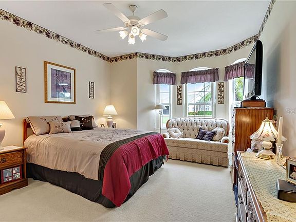 5th image of 337 Royal Palm Dr