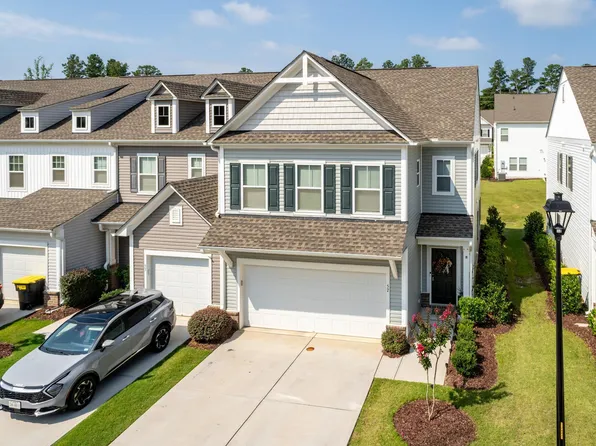 57 Willow Green Dr, Clayton, NC 27527
