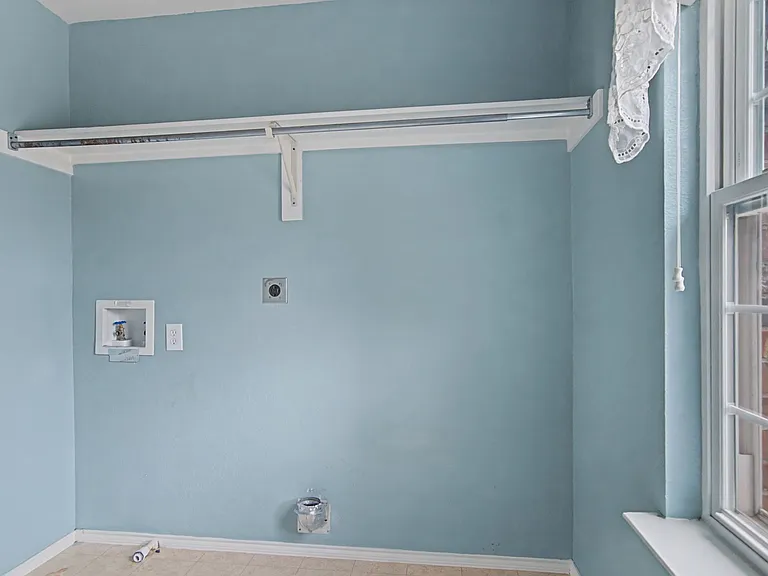 5016 Meridian Ln — Photo 31