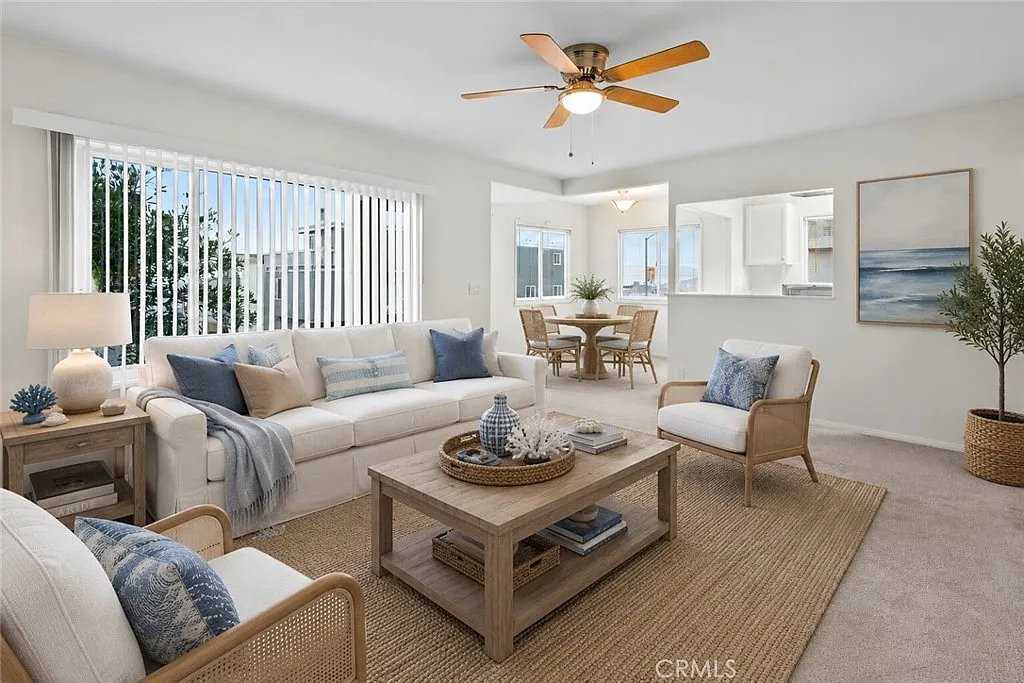 2 bed, 1.5 bath, 996 sqft, $6,000 — Photo 4