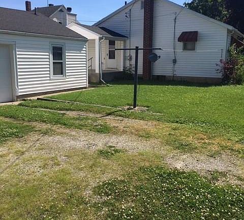 3rd image of 916 Garfield Ave