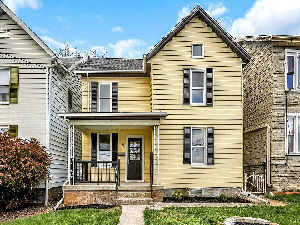 569 Pleasant St