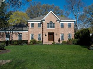 11 Lowell Rd, Glen Rock, NJ 07452