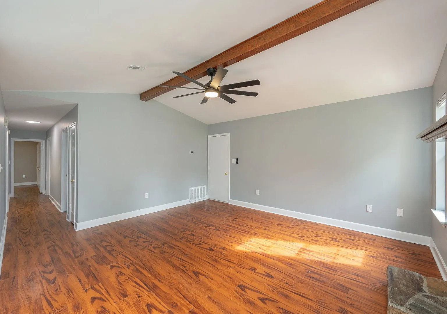 Updated Home in Prime Niceville Location! — Photo 4