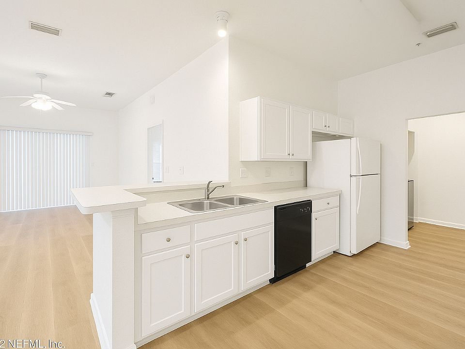 We''re currently completing upgrades, including new luxury vinyl flooring and fresh interior paint. The photos shown are digital mockups to help you visualize the finished design.
Showings will begin Mid November 
Thank you for your interest!