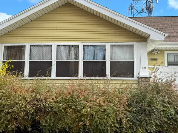 605 N Prairie St, Bloomington, IL 61701