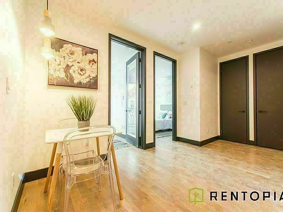 3rd image of 834 Lexington Ave #222