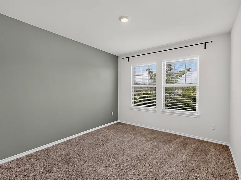 816 Glover Dr — Photo 14