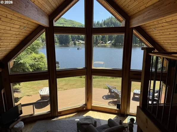 71810 Northshore Dr, Birkenfeld, OR 97016