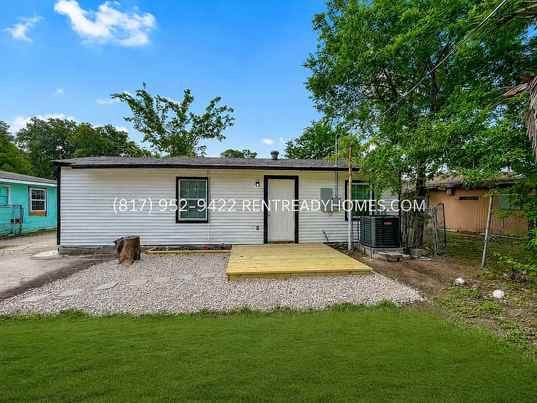 6419 Myrtle St — Photo 12