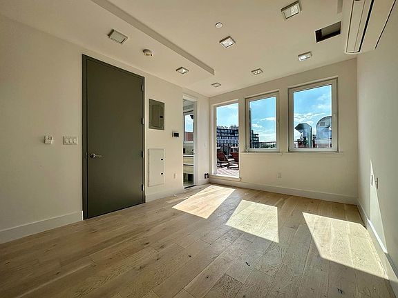 3rd image of 1236 Bedford Ave #5F