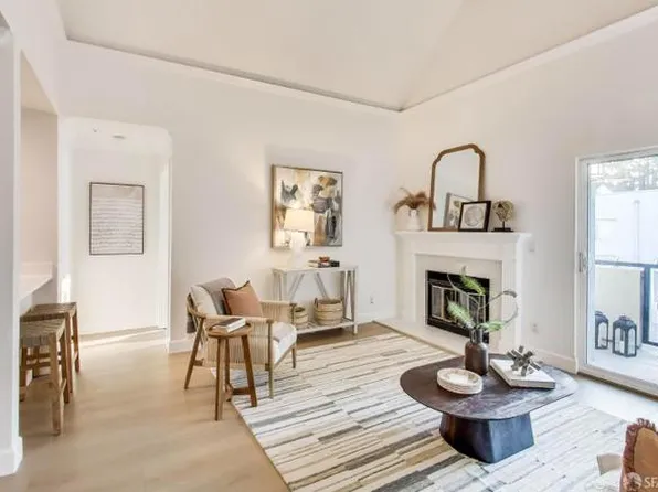 3183 Wayside Plz APT 308, Walnut Creek, CA 94596