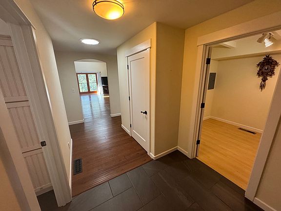 5th image of 325 Vista Robles Dr