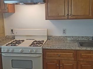 1900 Village Green Dr, Hyattsville, MD 20785