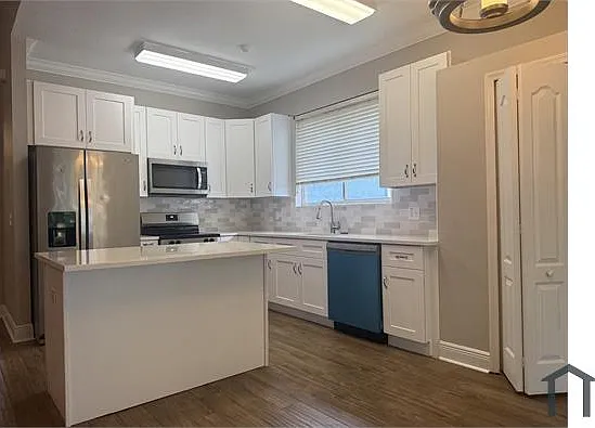 4 bed, 2168 sqft, $3,000 — Photo 3