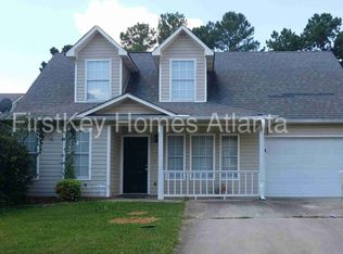 1390 N Hampton Dr, Hampton, GA 30228