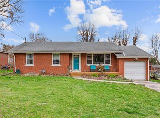 804 Valley Dr, East Alton, IL