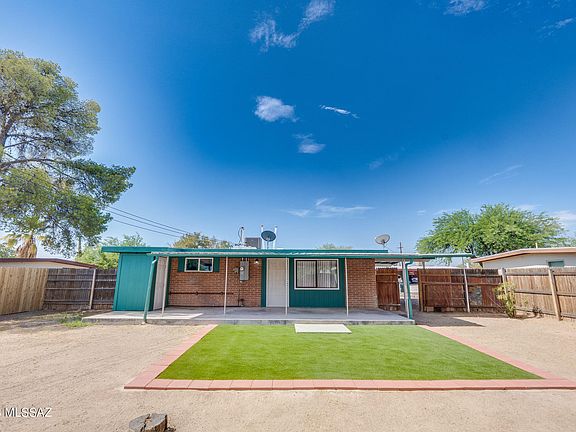 3rd image of 8309 E Pena Blanca Dr