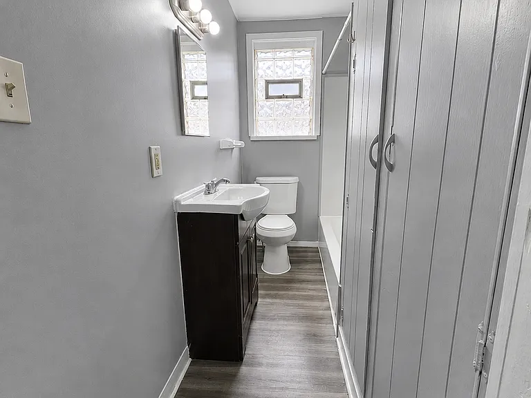 24641 Beverly St — Photo 6