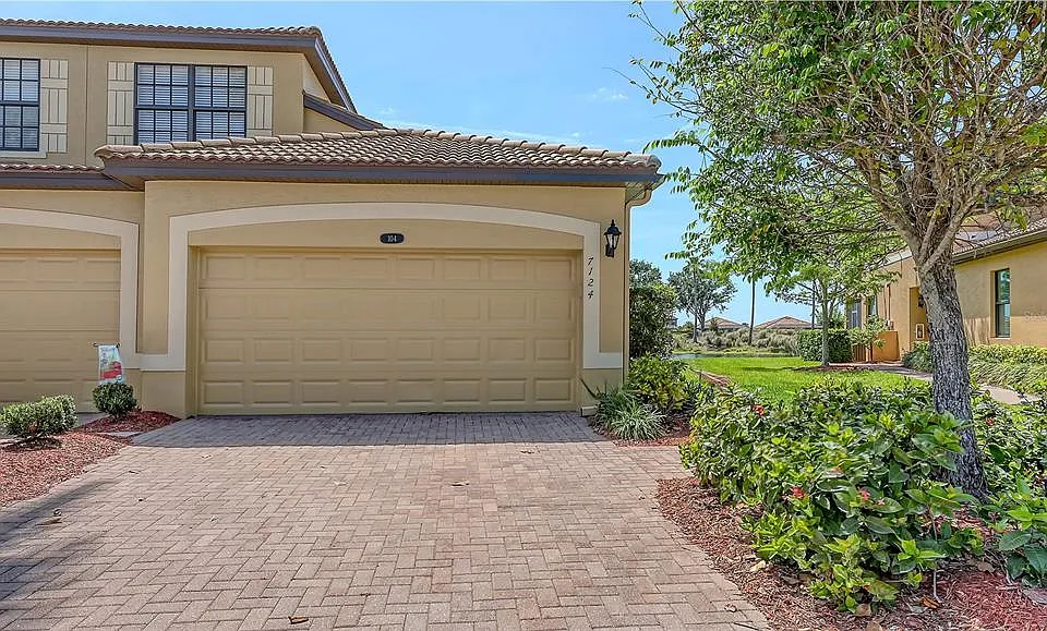 7124 Grand Estuary Trl #104