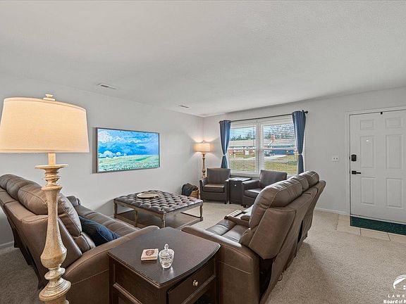 5th image of 2239 Melholland Rd