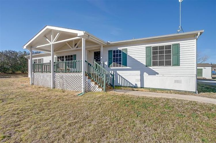 1st image of 124 Oakley Cir