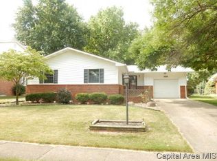 2324 Grinnell Dr, Springfield, IL 62704