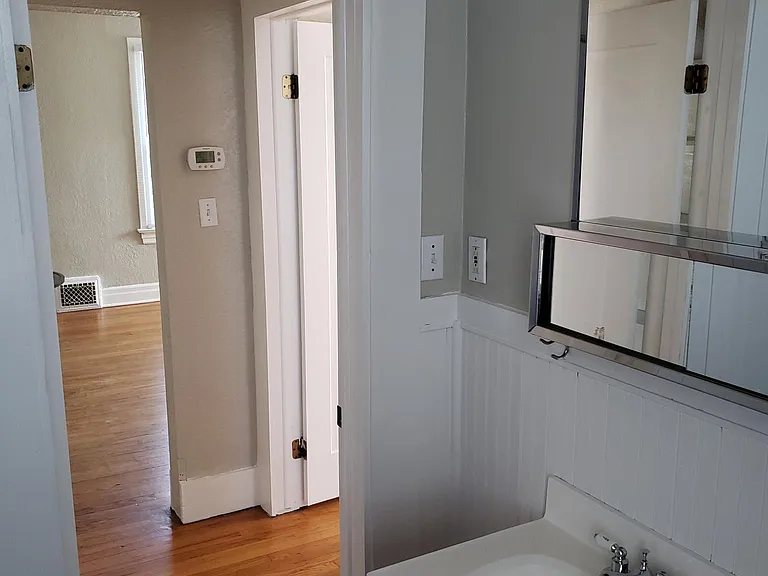 638 E 12th Ave #MAIN LEVEL — Photo 7