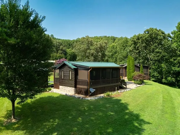 41 Wilderness Ct, Blairsville, GA 30512