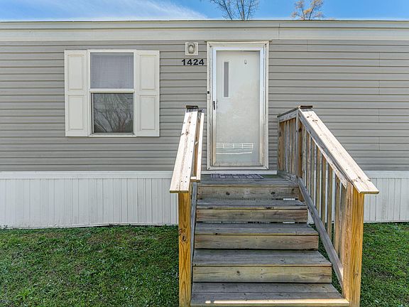 5th image of 1424 E F Sanford Rd