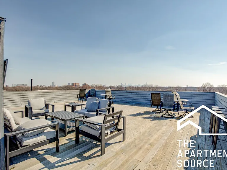2247 W Lawrence Ave #G2 — Photo 25