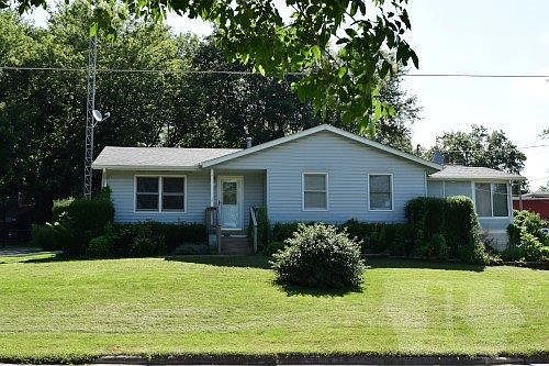 1st image of 211 N Lincoln St