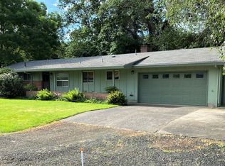 2161 W Foothill Dr, Roseburg, OR 97471
