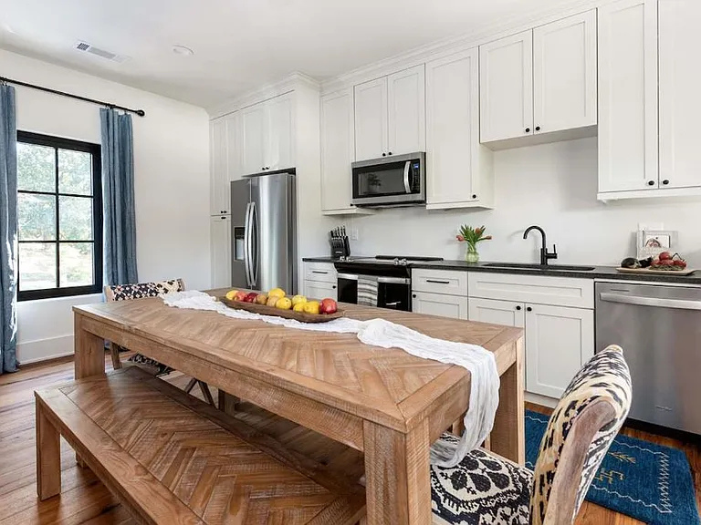 512 Rock Springs Rd NE #CH — Photo 10