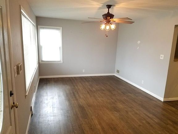 2nd image of 934 Walter Ave