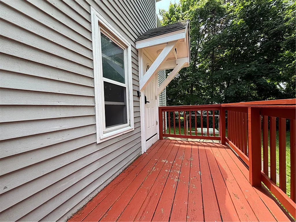 1 bed, 1.0 bath, 1632 sqft, $1,400 — Photo 3