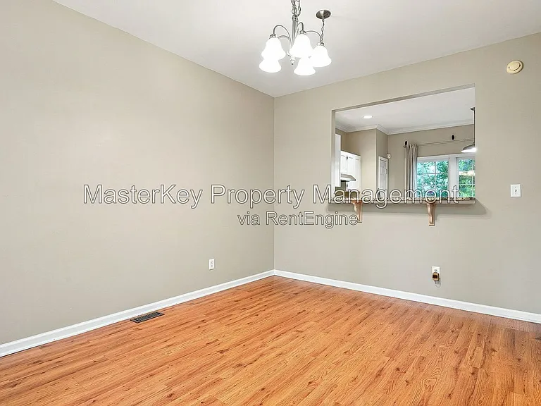 217 Riverwalk Cir — Photo 10