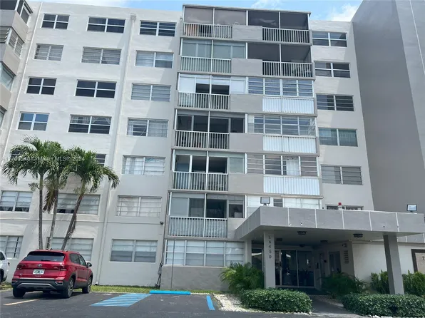 16450 Miami Dr APT 106, North Miami Beach, FL 33162