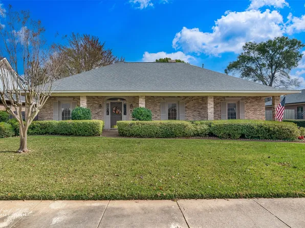 7709 Chesapeake Dr, Shreveport, LA 71105